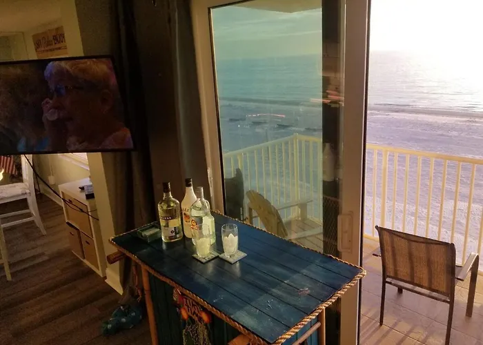 Apartment Indian Shores Beachfront Condo, Gulf Views & Balcony Clearwater Beach