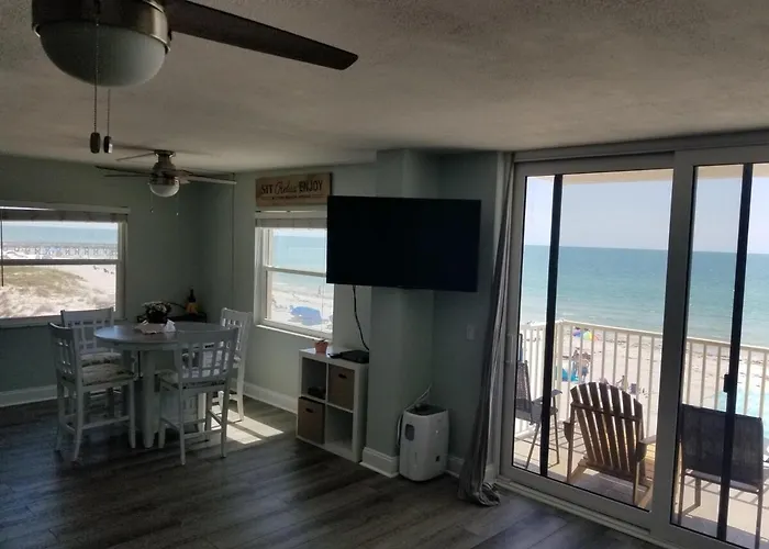 Indian Shores Beachfront Condo, Gulf Views & Balcony Apartment Clearwater Beach