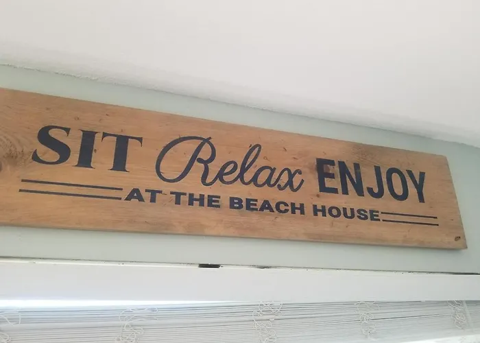 Indian Shores Beachfront Condo, Gulf Views & Balcony *